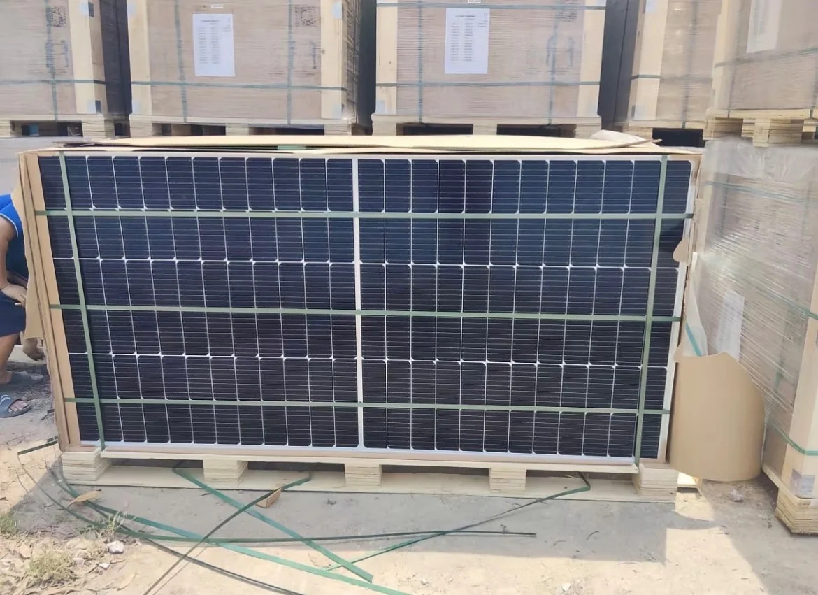 Tấm pin năng lượng mặt trời JA Solar Mono 460W